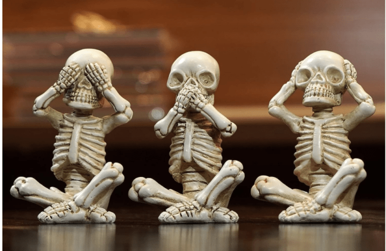 Skeleton Decor!